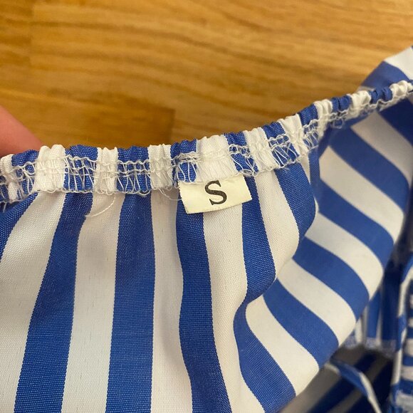 Two Piece Crop Top and Shorts with Adjustable Straps and Waist Tie Size S - Picture 6 of 6